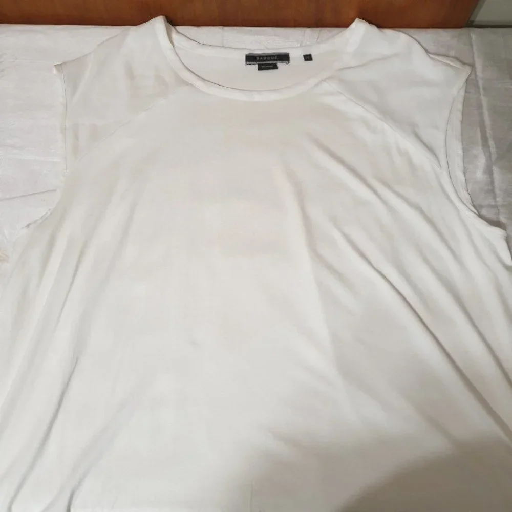 BASQUE AU-20 White Sleeveless Blouse Top Round Neck NWOT - Picture 8 of 11